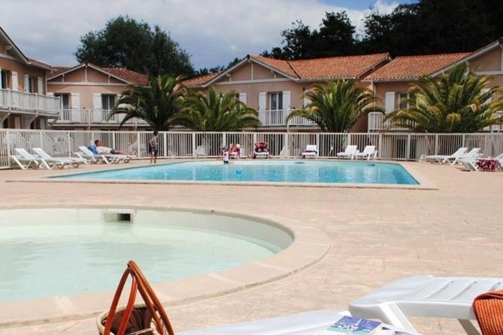 T3 En Duplex Avec Grande Piscine Daire Anglet Dış mekan fotoğraf